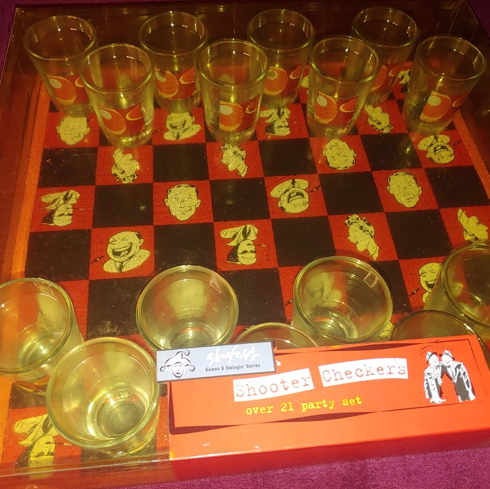 Shooter Checkers 2004 board game